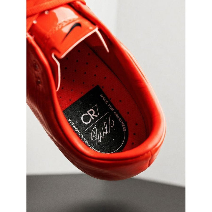 MERCURIAL VAPOR SUPERFLY CR7 RGN - Max Orange/Metallic Silver/Dark Abyss LIMITED EDITION