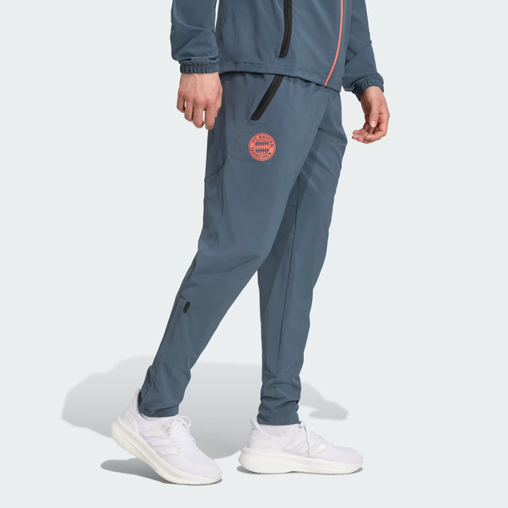 FC BAYERN TIRO 25 COMPETITION VIS TECH TRAVEL PANTS