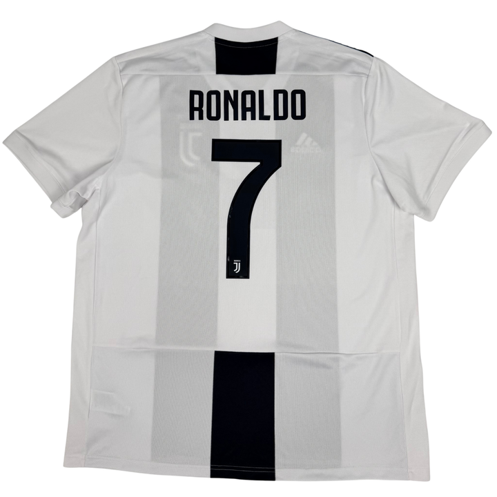 2018-2019 JUVENTUS HOME SHIRT RONALDO #7 - (XL)